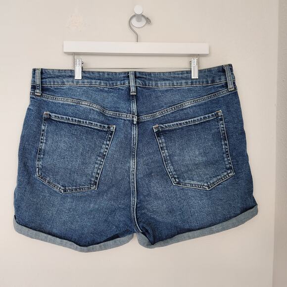 Old Navy High Rise OG Straight Rolled Hem Denim Shorts Blue Size 16 - Picture 4 of 8